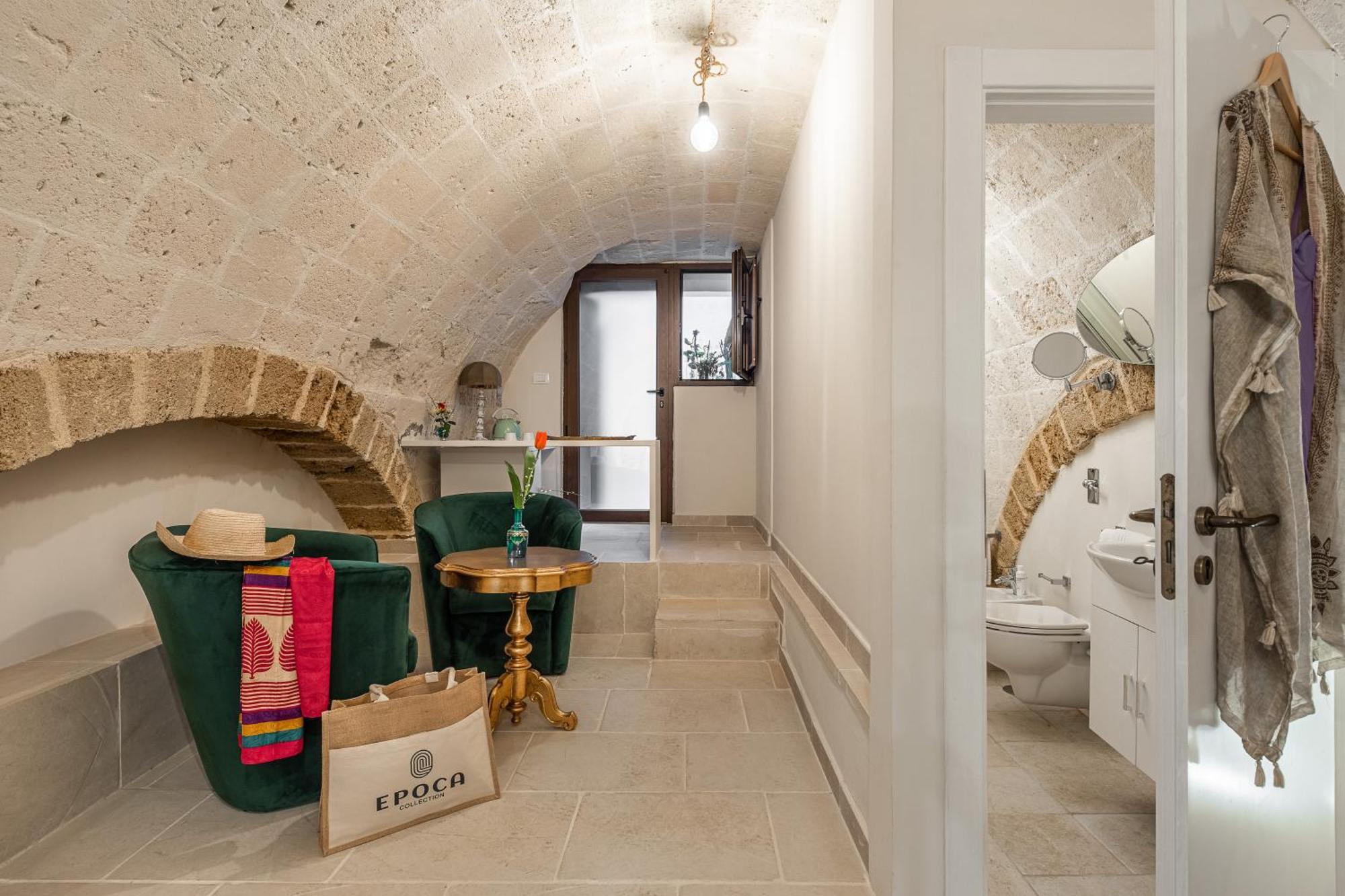Palazzo Savino Southern Italian Lifestyle - Epoca Collection Mesagne